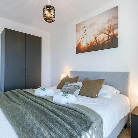 Huswell - Bright Apartment With Seaview Bredene Exterior photo